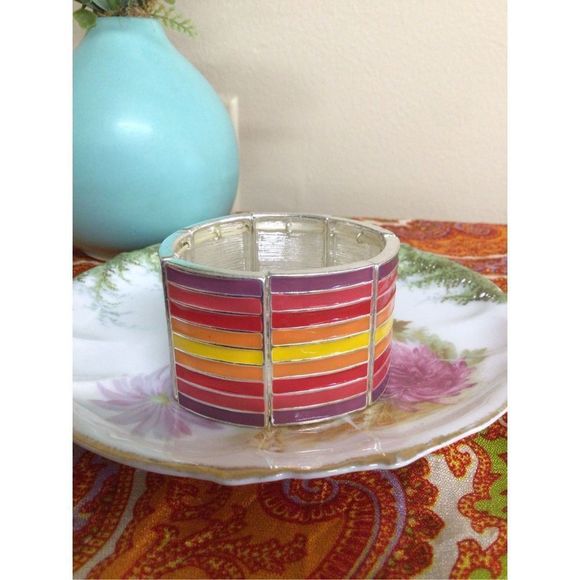 Vintage Enamel Pride Bracelet Stretch Rainbow Chunky Metal ~ Excellent - Picture 8 of 11